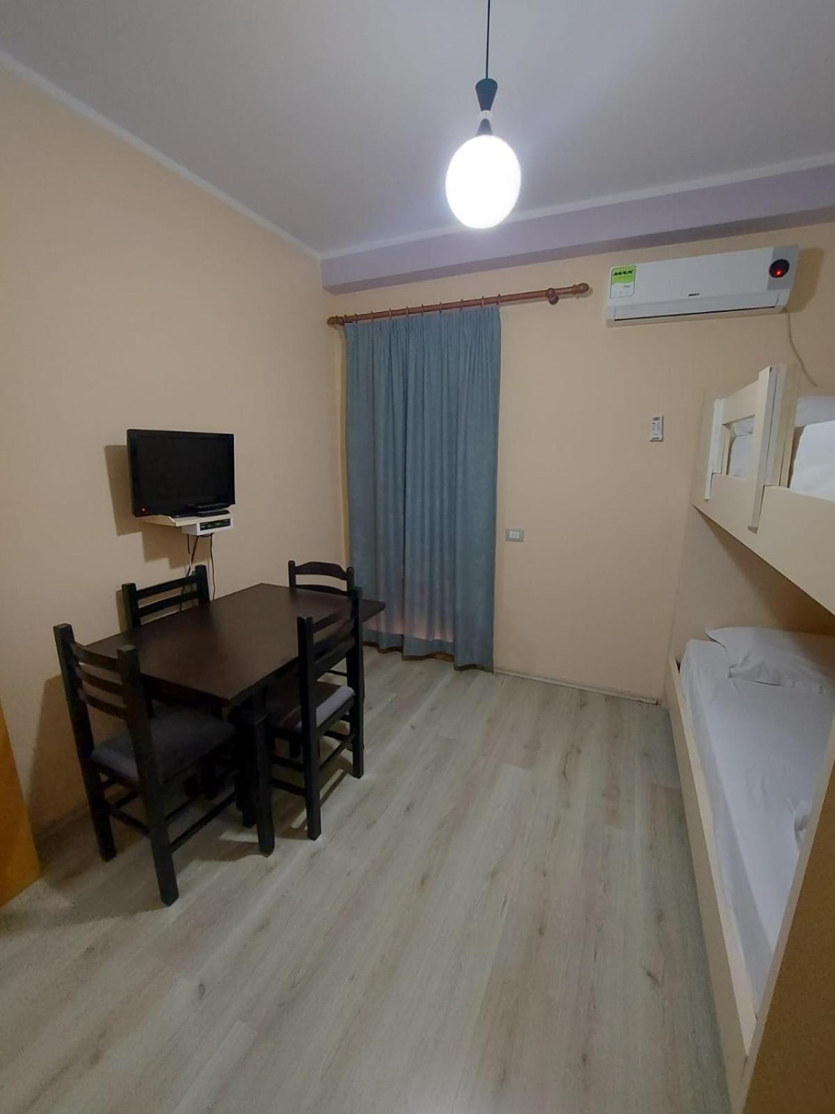 Vila Green Relax Vlorë Exterior foto