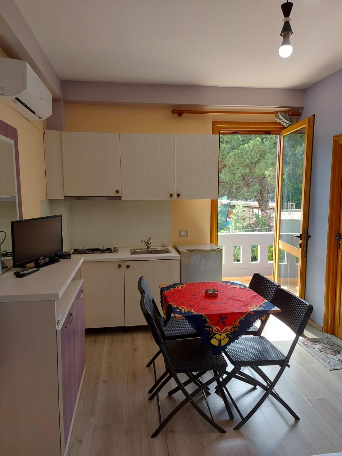 Vila Green Relax Vlorë Exterior foto