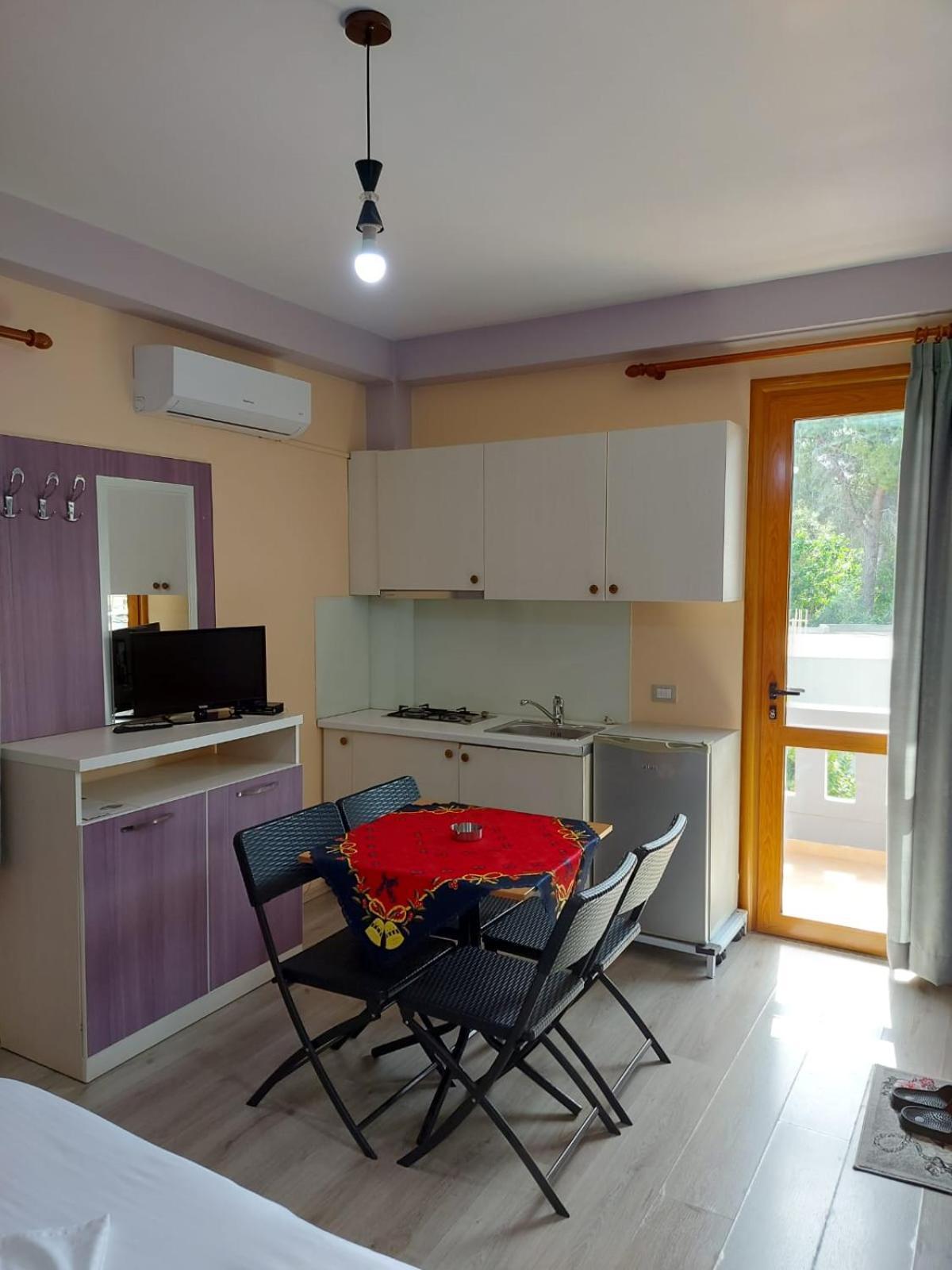 Vila Green Relax Vlorë Exterior foto